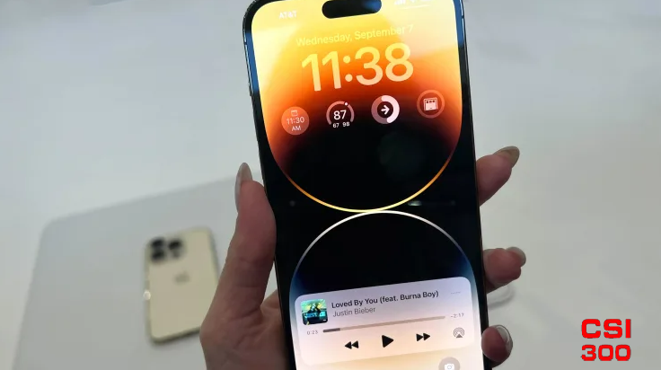 苹果iPhone 16发布会展示了人工智能、新款手表和无线耳机
