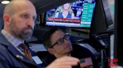 ﻿特朗普表示：他甚至没有考虑股市 关税将使美国“非常强大”