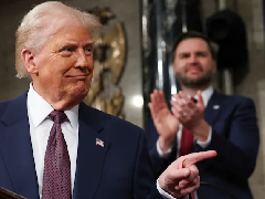 随着贸易争端持续 特朗普与万斯开启与中国达成协议的大门