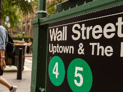 热钱散户：从追涨者沦为“接盘侠”