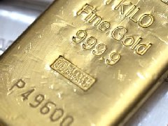 格陵兰关税威胁推动黄金再创纪录 7000美元水平在望