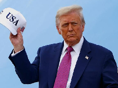 特朗普表示：美方“迫切希望与伊朗达成协议”